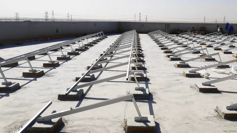concrete base on flat roof solar