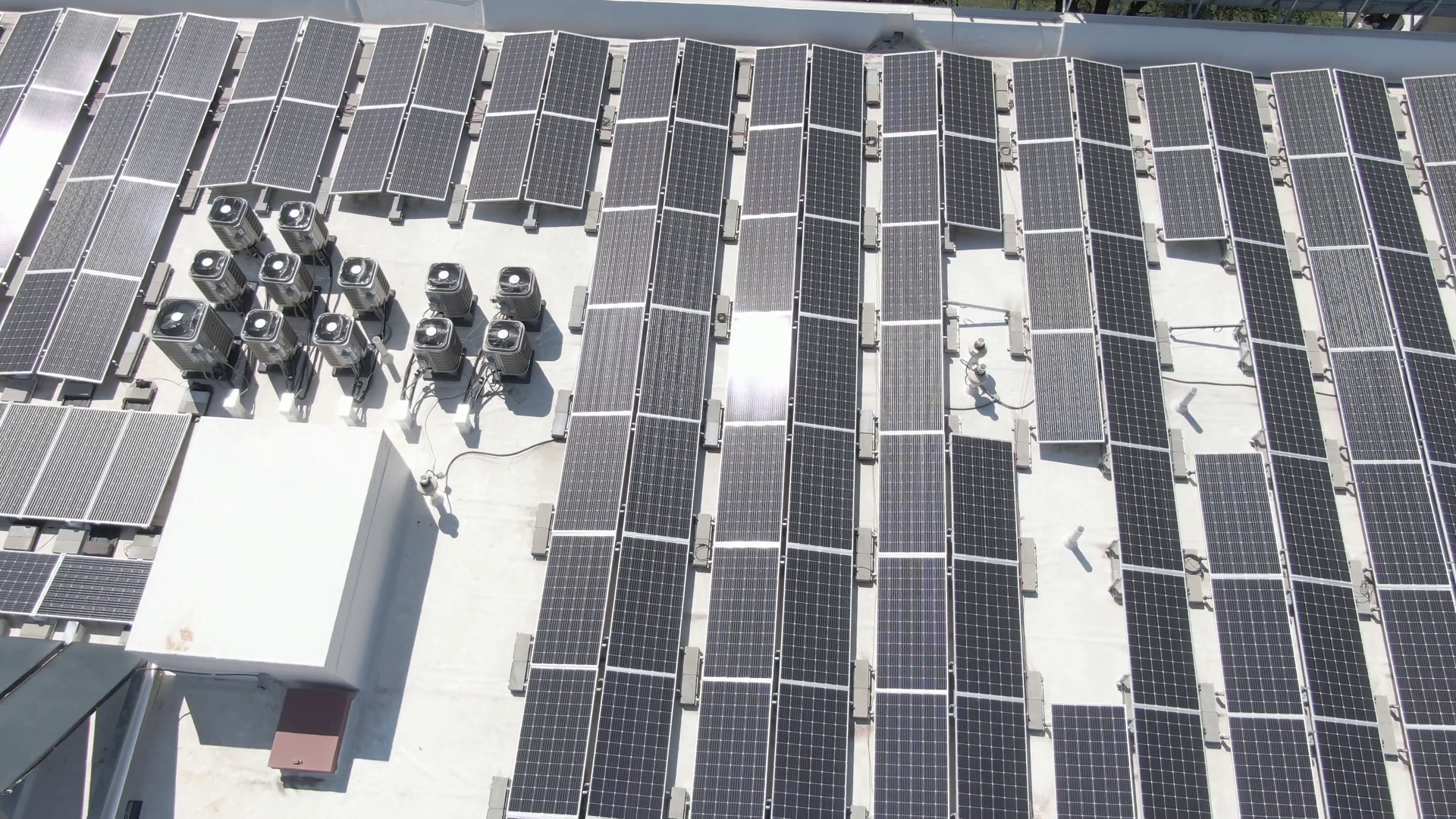 Read more about the article Calculate Solar Panel Efficiency with the Simplest Method in 2022